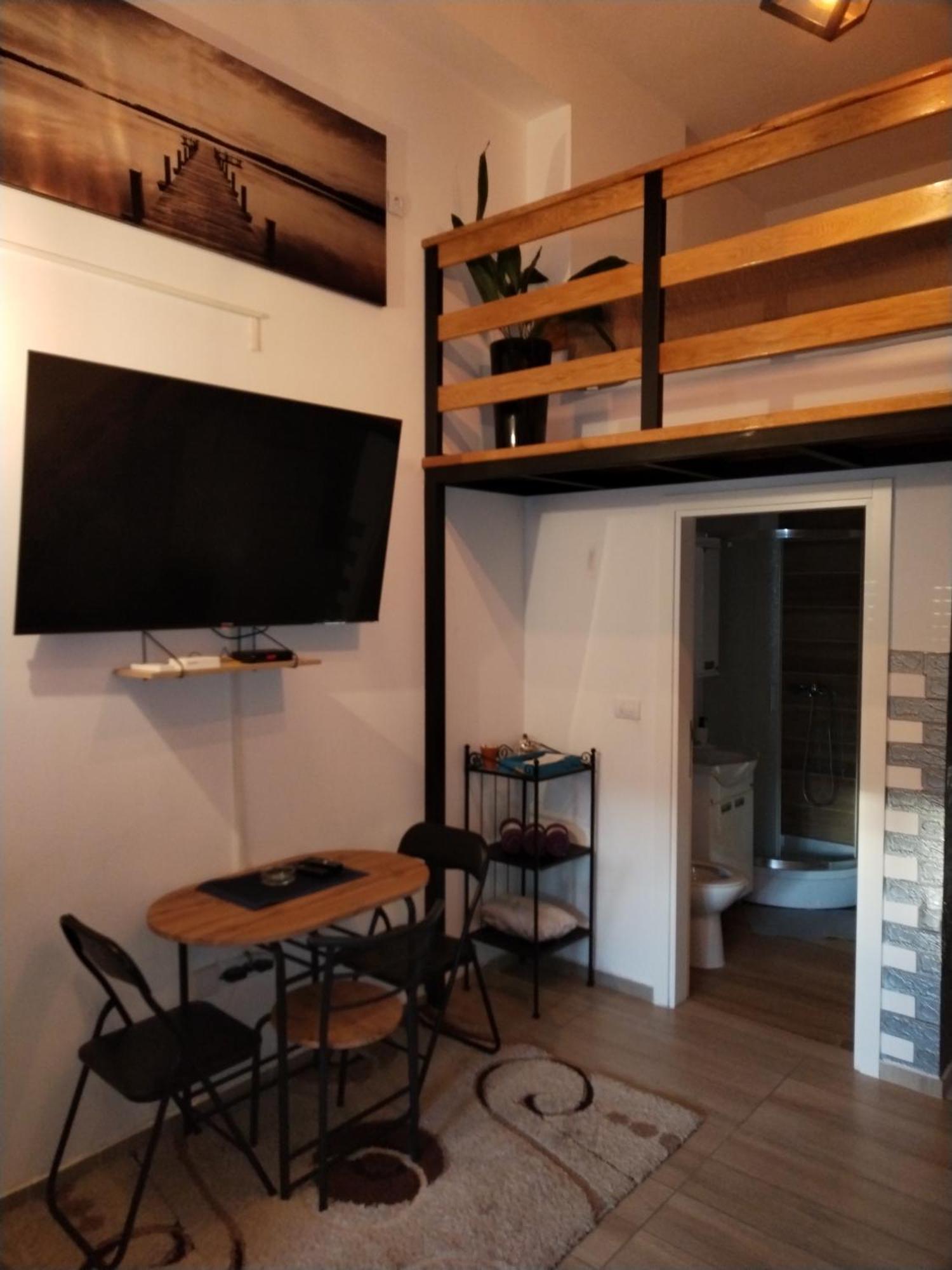 Apartman Stimac Petrovaradin Buitenkant foto